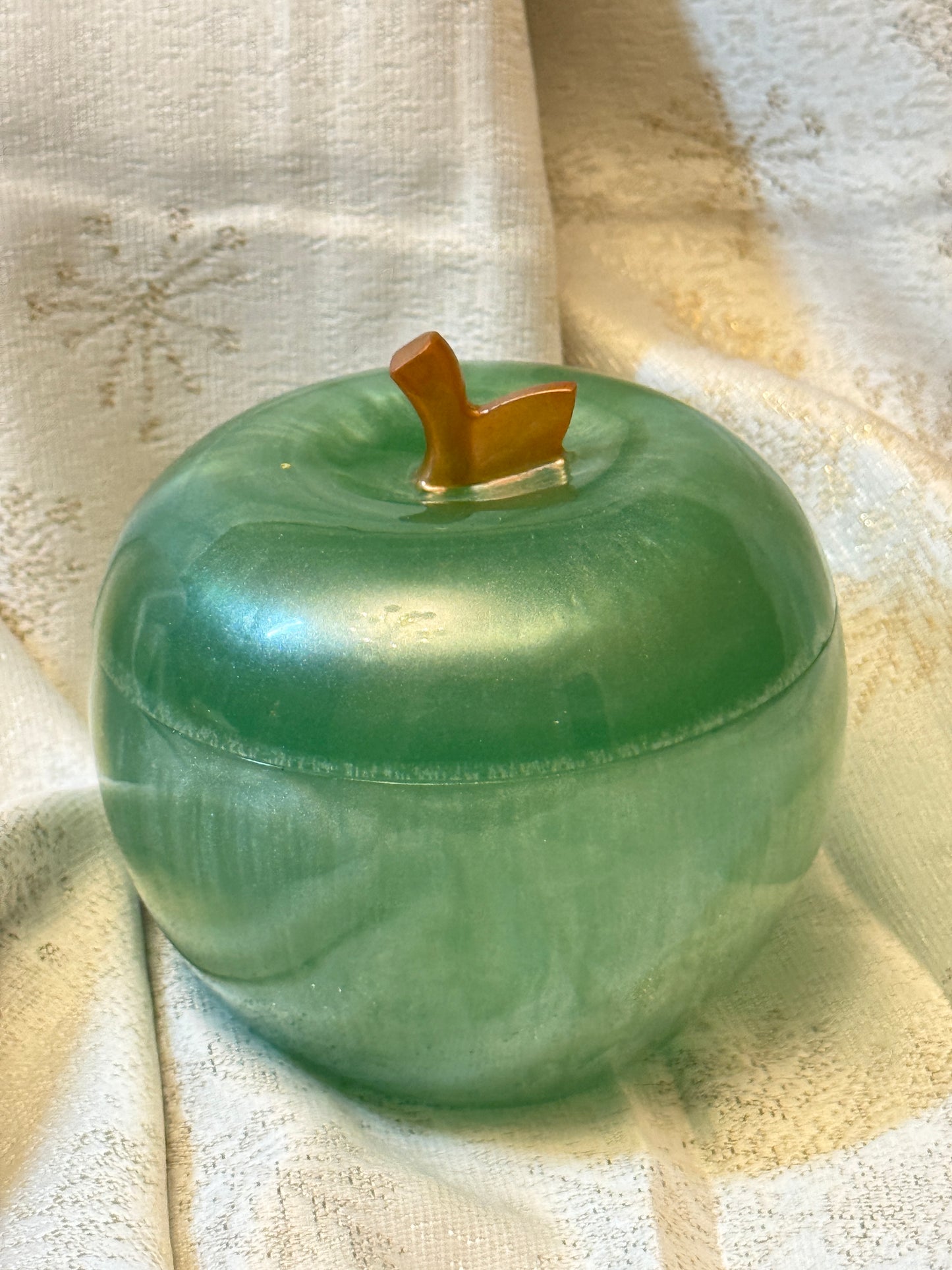🍏✨ Apple-Shaped Jewelry Boxes – Where Elegance Meets Whimsy! ✨🍎