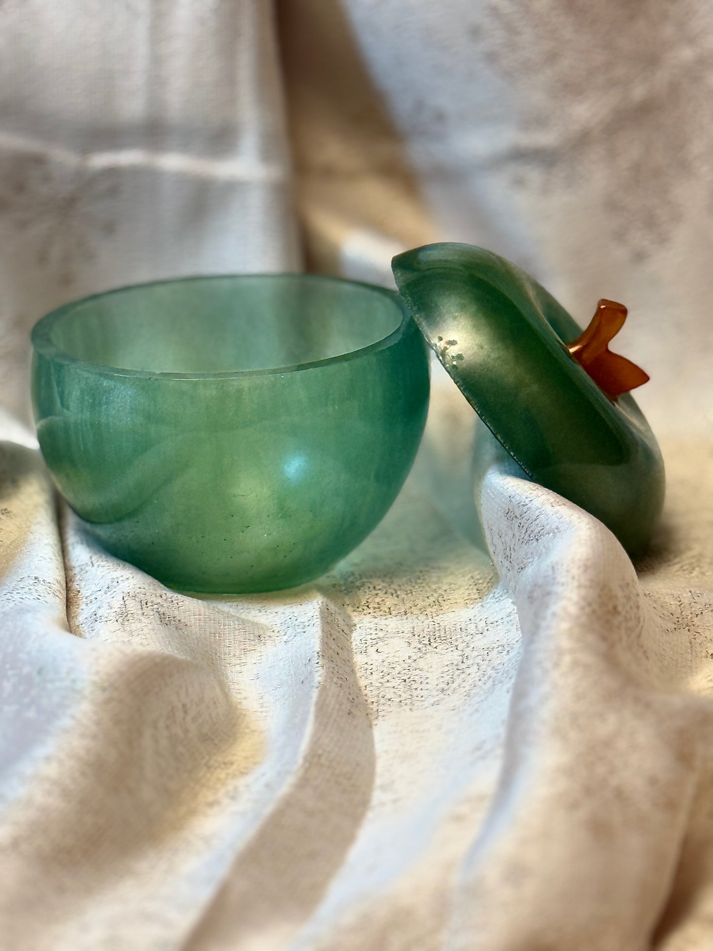 🍏✨ Apple-Shaped Jewelry Boxes – Where Elegance Meets Whimsy! ✨🍎